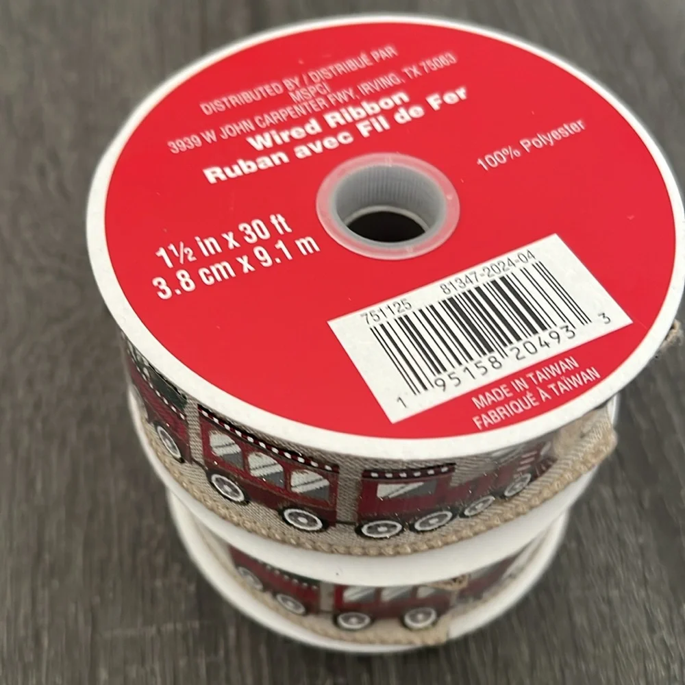 Festive Train Ribbon - Picture 2 of 4